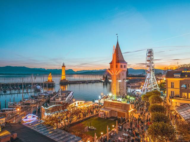 Lindauer Jahrmarkt am Hafen von Lindau 