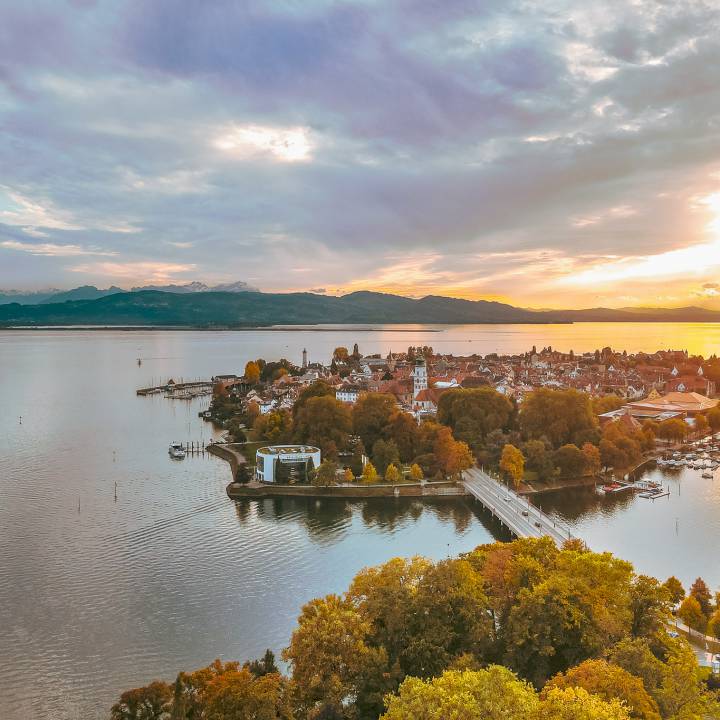 Luftaufnahme Insel Lindau in der Abendsonne