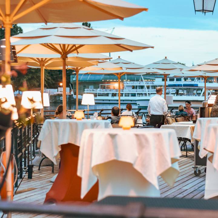Habour Lounge im Yachthotel Helvetia
